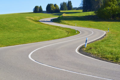 Keine Nahverkehrsanbindung, fehlender Breitbandausbau, lückenhafte Kinderbetreuung: Fehlt die entsprechende Infrastruktur, ist es für Ärzte wenig attraktiv, sich in einer Gemeinde niederzulassen. Die Stiftung Perspektive Hausarzt hat das erkannt – und wird tätig.